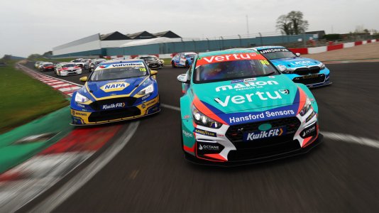 British Touring Car Championship Preview: How To Watch Round 1 At Donington